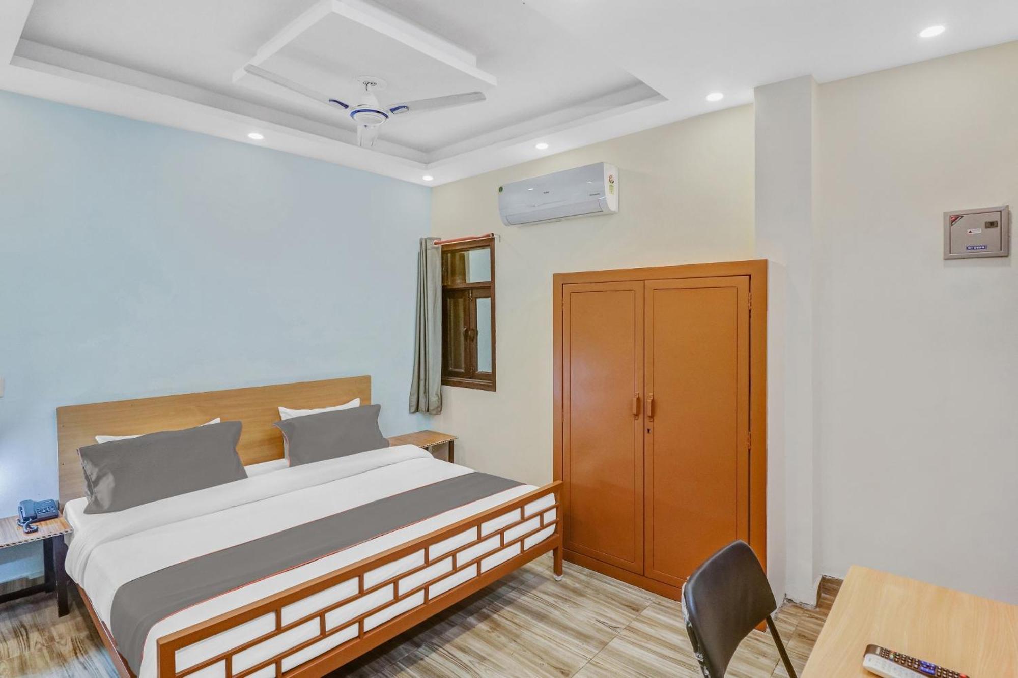 Super Capital O Moody Inn Делі Екстер'єр фото